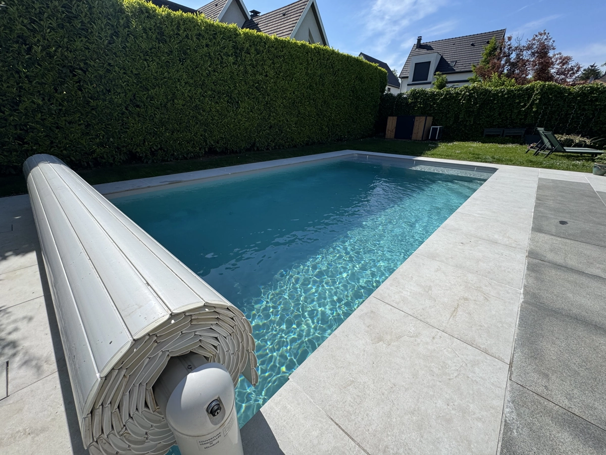 Renovation-Piscine-Alsace-Eschentzwiller-Apres-3 Rénovation d'une piscine à Eschentzwiller en Alsace